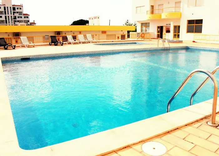 Rocha T1 Apartmán *