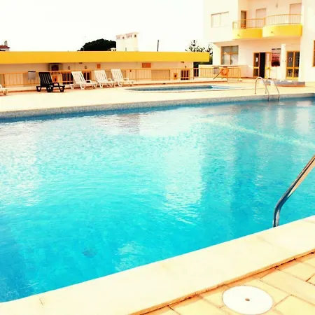 Rocha T1 Apartmán *